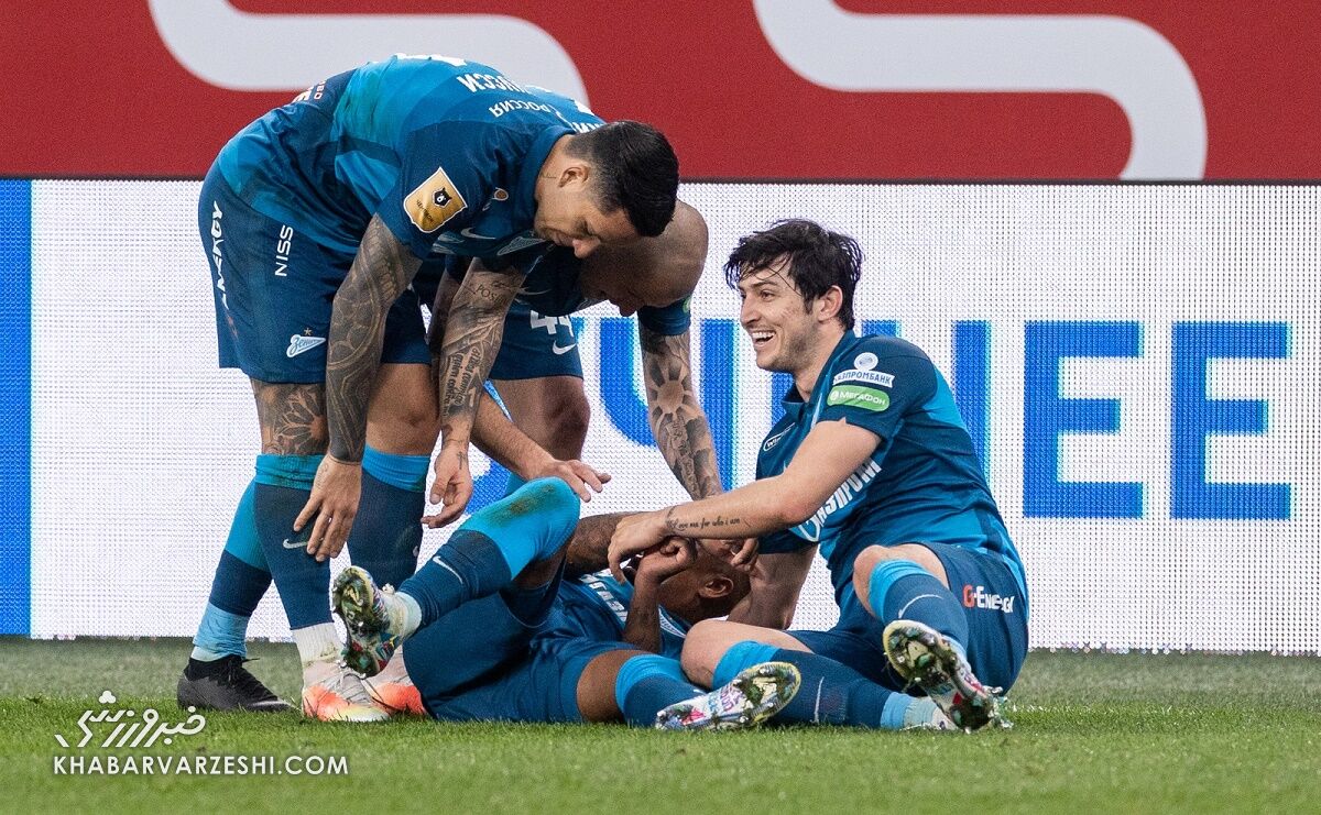 زنیت آماده امضای قرارداد جدید با سردار آزمون
 زنیت آماده امضای قرارداد جدید با سردار آزمون