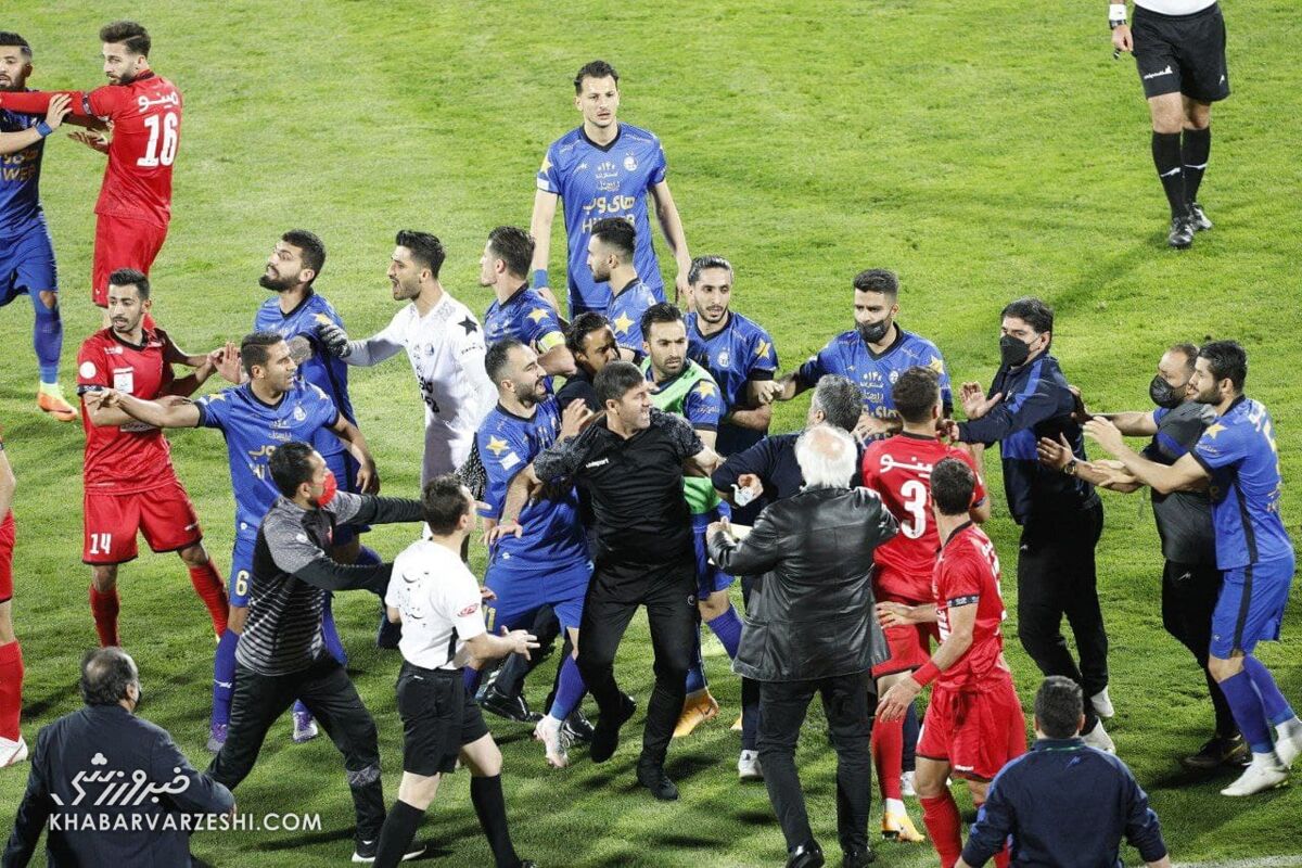 ماجرای بگو بخند جنجالیهای استقلال و پرسپولیس در دربی ماجرای بگو بخند جنجالیهای استقلال و پرسپولیس در دربی