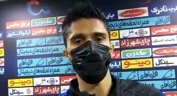 ویدیو| واکنش حسینی به اشتباه عجیبش روی گل ذوب آهن به استقلال