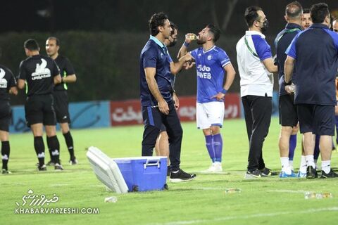 فرهاد مجیدی؛ صنعت نفت - استقلال