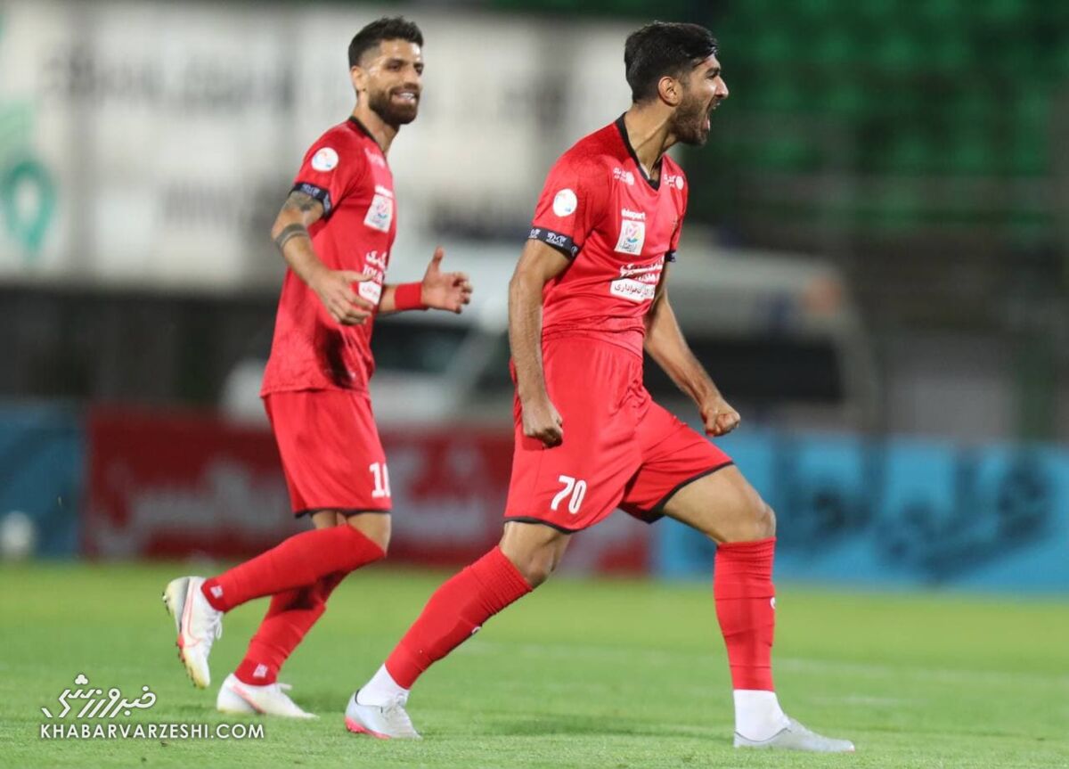 کامبک پرسپولیس در روز پرتاب نارنجک‌ها در اصفهان/ تعویض‌های طلایی گل‌محمدی در نصف جهان