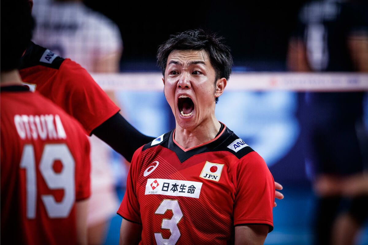 تصاویر لحظات تلخ والیبالیست‌های ایرانی و فریاد شادی ژاپنی‌ها/ فتار غیرحرفه‌ای سرمربی روسی ایران