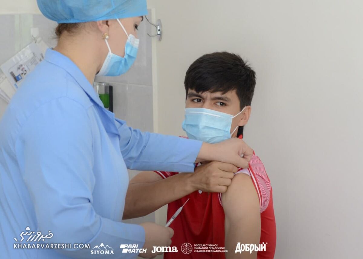 عکس| استقلالی‌ها واکسن زدند