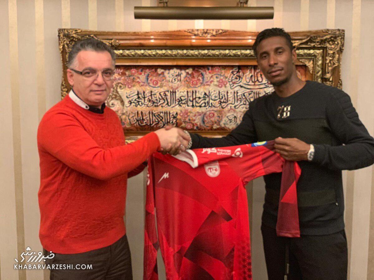 ۱۰ بازیکن خارجی که با شکایت های میلیون دلاری فوتبال ایران را بیچاره کردند!/ دستمزدهای نجومی در تعطیلات