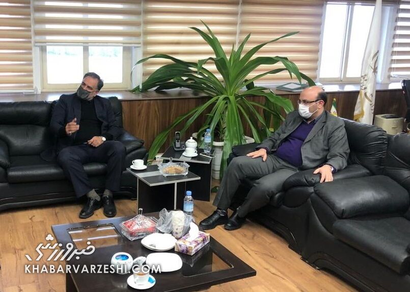 مددی را هیچکس قبول نداشت حالا هم دست از سر استقلال برنمی دارد/ فرهاد مجیدی وارد بازی مخالفانش نشود/ آب به آسیاب دشمنان استقلال نریزید