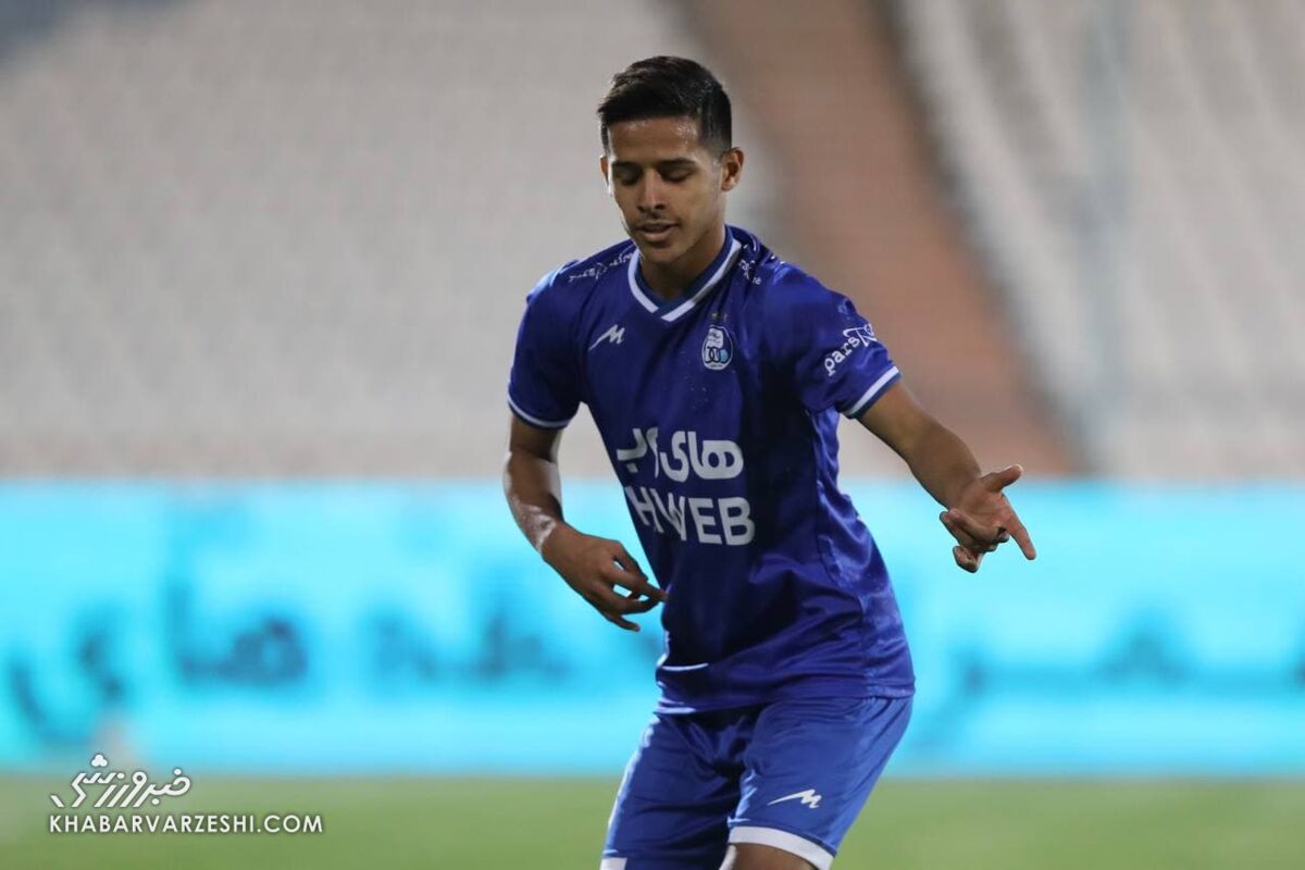 تصاویر خوشحالی جنجالی مهدی قایدی در واکنش به پرسپولیسیها