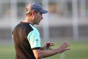 گل‌محمدی به دنبال اولین دبل در لیگ بیستم در دل کویر