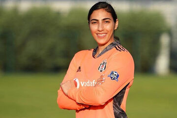 مریم یکتایی گلر زن ایرانی در لباس بشیکتاش