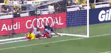 ویدیو| گل به خودی عجیب در لیگ آمریکا