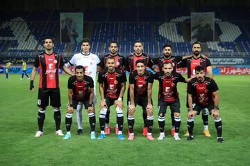 پدیده‌ای که ناگهان به ورطه انحلال لغزید/ تیمی که در لیگ برتر حضور داشت در یک قدمی حذف کامل از فوتبال ایران!