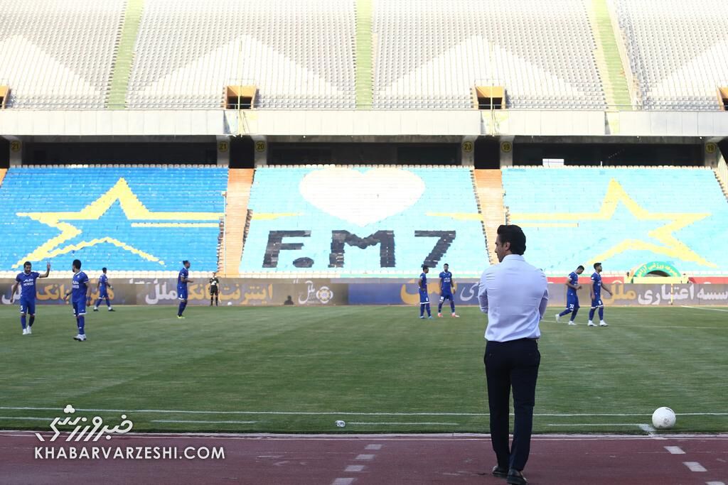 چرا مجیدی عدد «چهار» را دوباره نشان داد؟/ او به پرسپولیسی‌ها کنایه زد یا ...  