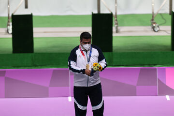 گزارش تصویری| اولین طلای ایران در المپیک برای جواد فروغی