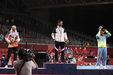 گزارش تصویری| دومین طلای ایران در المپیک ۲۰۲۰ بر گردن محمدرضا گرایی