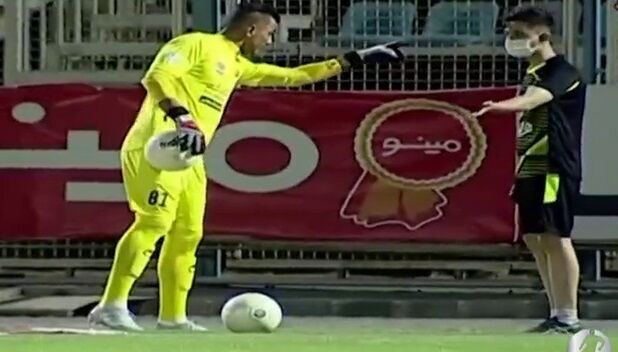 صدور قرار بازداشت موقت برای دروازهبان پرسپولیس/ به او در دادسرا دستبند زدند