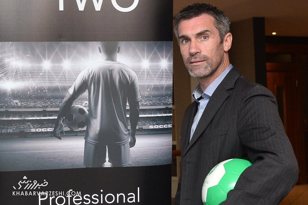 فوتبالیستهای ورشکسته (کیت گیلسپی)