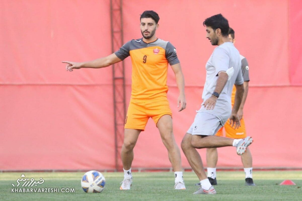 مهاجم جوان در پرسپولیس ماندنی شد