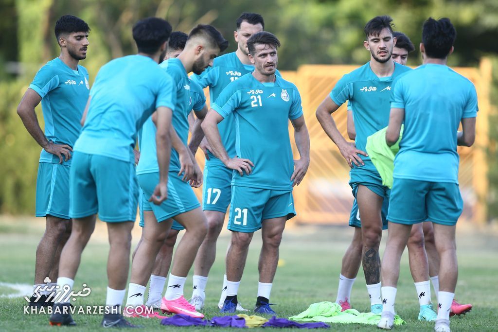 ۲+۲ بازیکن جدید در راه استقلال/ دو بازیکن مطرح با آبی‌ها توافق کردند