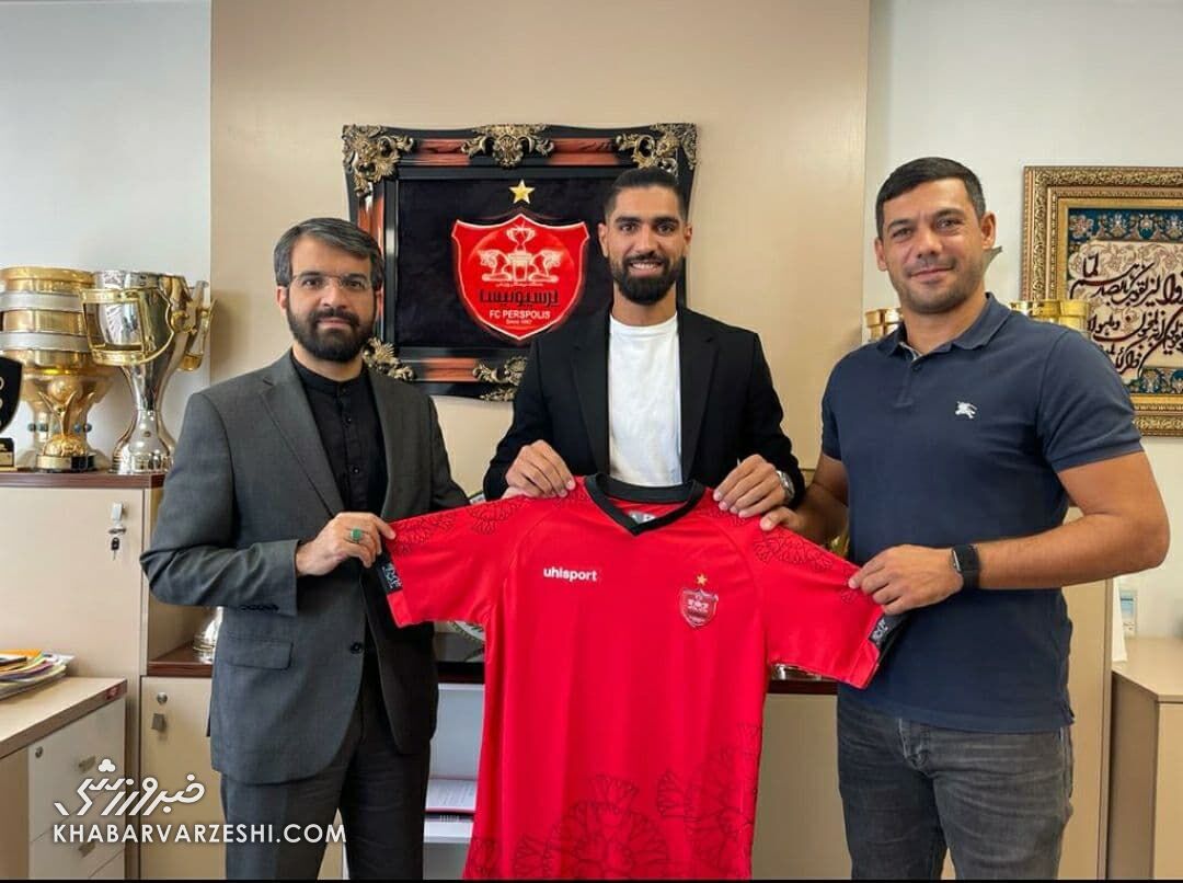 فوری| رضا اسدی به پرسپولیس پیوست +عکس فوری| رضا اسدی به پرسپولیس پیوست
