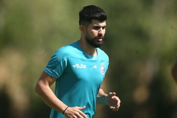 خیلی از تیم‌های بزرگ دنیا به سبک استقلال بازی می‌کنند/ مجیدی به من هم نگاه می‌کند