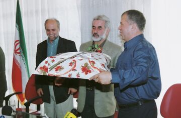 تجلیل از علی پروین به سبک زنده‌یاد انصاری‌فرد