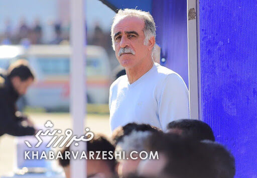  شما یک مشت بچه ضعیف هستید که نباید به جام جهانی بروید/ فدراسیون فوتبال تمام این بازیکنان را باید خط بزند