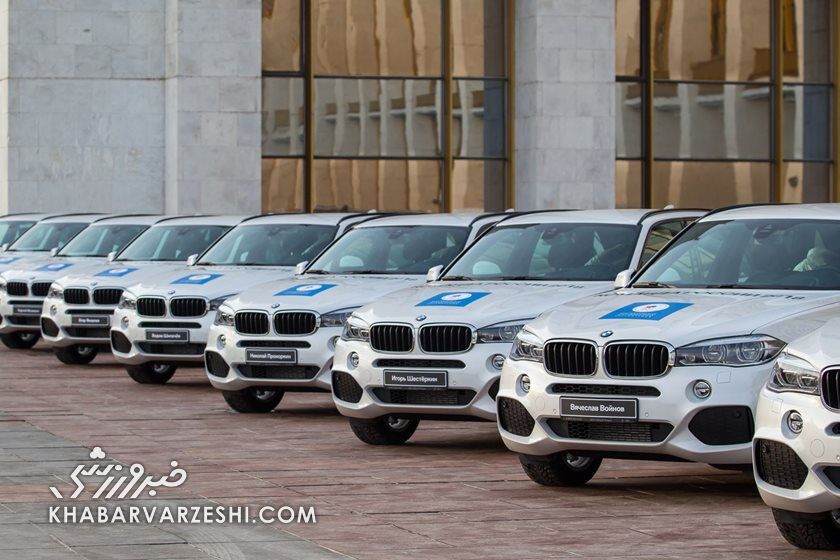 تصاویر| رونمایی از خودروهای لوکس اهدایی پوتین به ورزشکاران المپیکی 