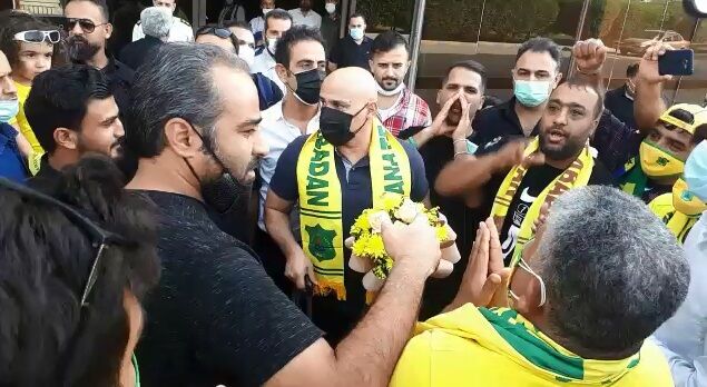 ویدیو| استقبال جالب هواداران صنعت نفت آبادان از منصوریان