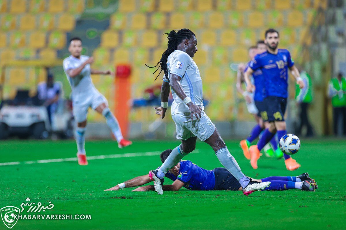 گومیس - الهلال - استقلال