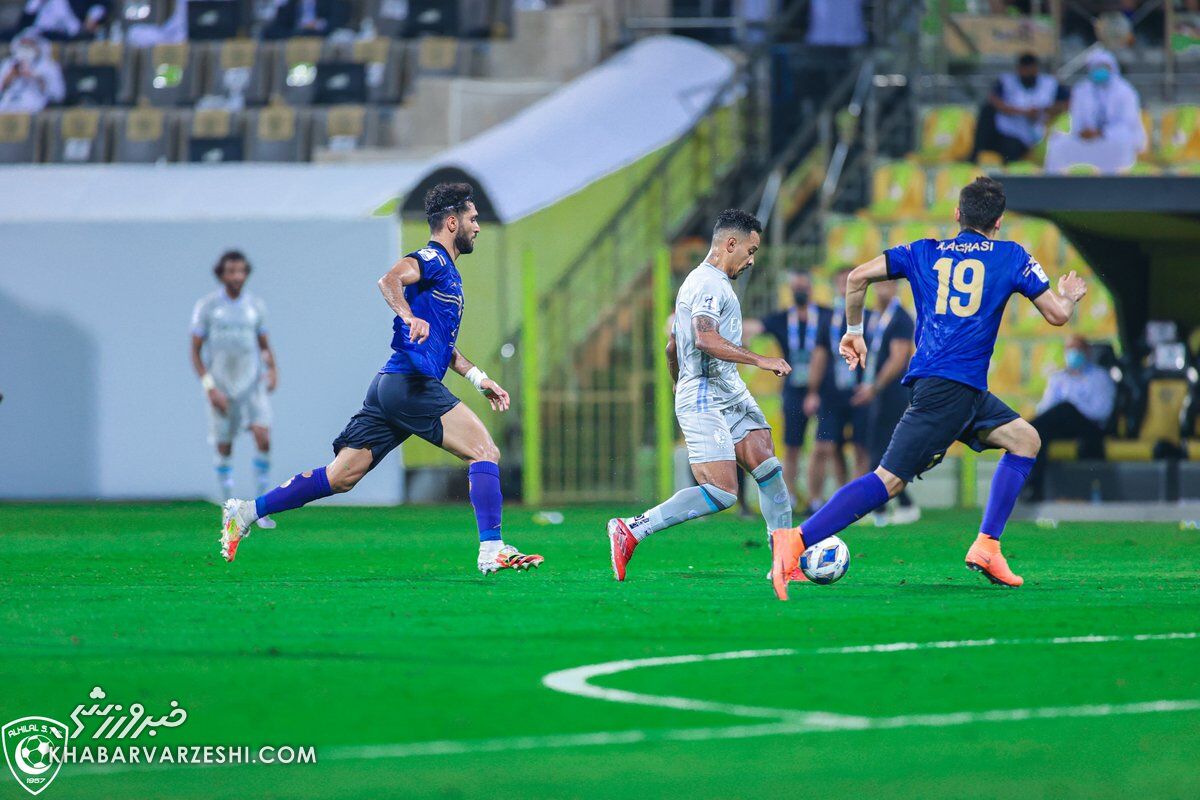 گومیس - الهلال - استقلال