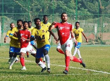 لژیونر ایرانی حاضر به ترک لیگ بنگلادش نشد!