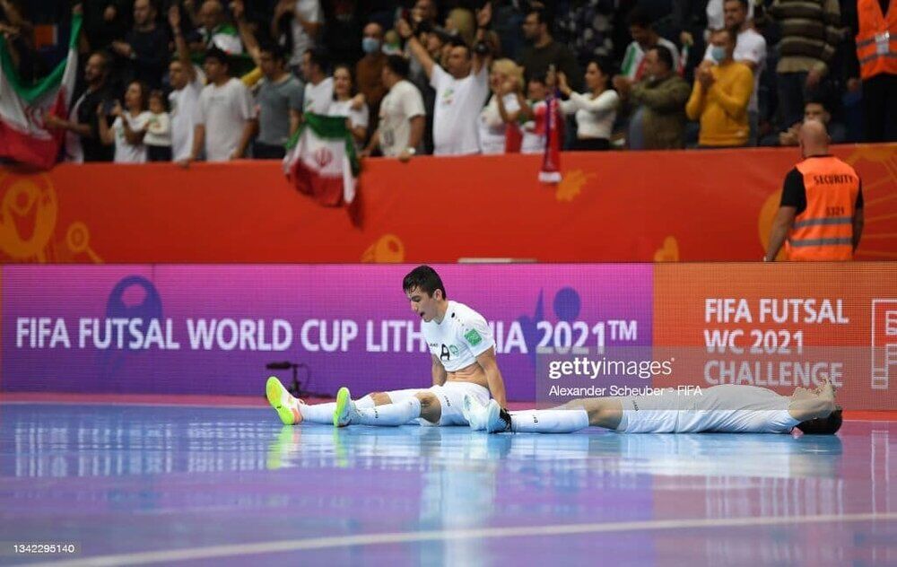 تصاویر حسرت تلخ ازبک‌ها بعد از بازی عجیب مقابل ایران