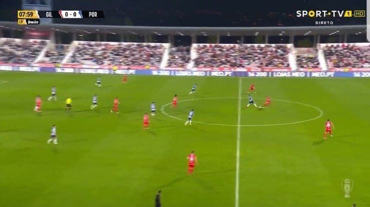 ببینید| تصاویر گل استثنایی طارمی، پرش رویاییاش برای شادی گل و تشکر از هواداران پورتو/ یک گل ستاره ایرانی هم مردود شد!