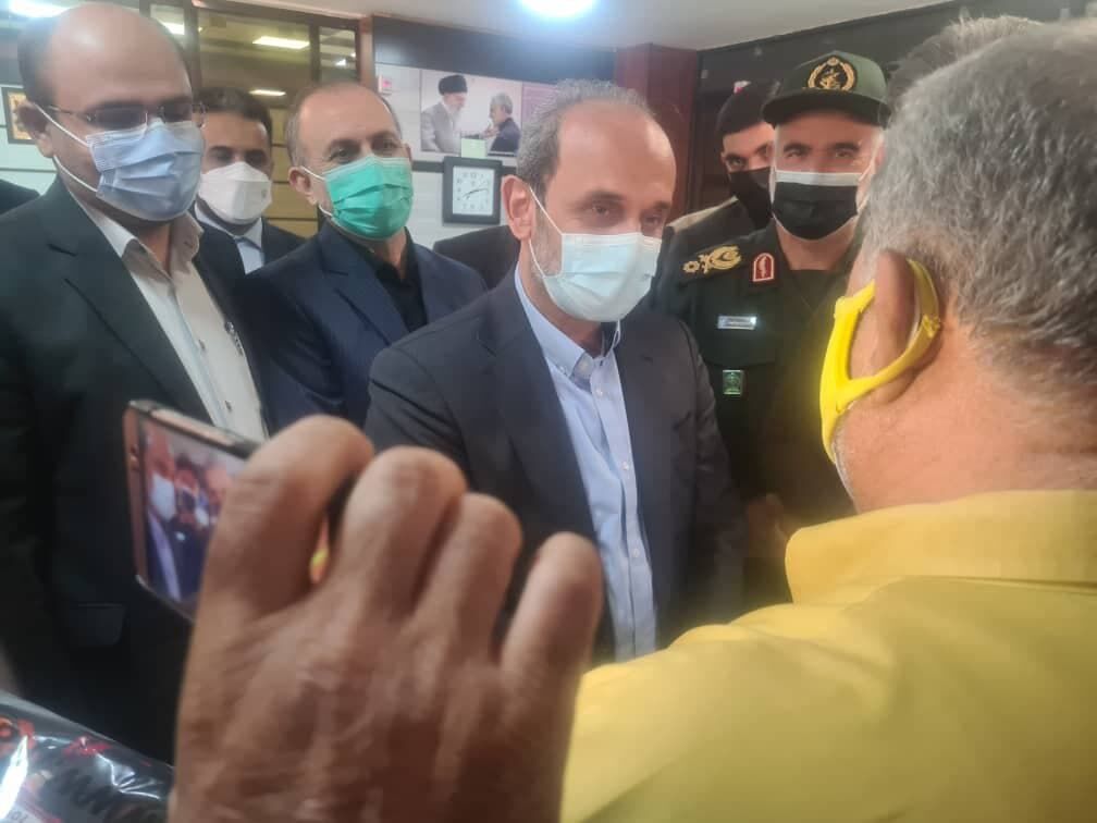 کادوی تولد عادل فردوسی پور از طرف رئیس صدا و سیما/ هوادار نفت آبادان عادل را به تلویزیون برگرداند!