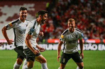 بنفیکا ۰ - پورتیموننزه ۱/ قاتل بارسلونا برابر یاران نیازمند تسلیم شد!