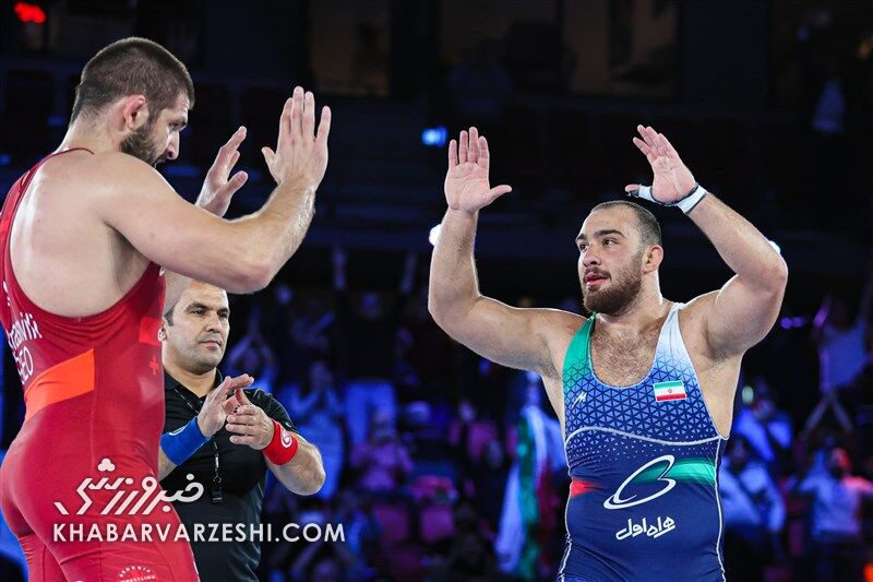 تصاویر| فریم به فریم با ام‌باپه کشتی ایران پس از قهرمانی جهان/ مشت گره کرده زارع در سرزمین وایکینگ‌ها