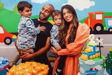 واکنش خنده‌دار ستاره لیگ برتری به قطعی اینستاگرام، واتس‌اپ و فیسبوک/ کمی با همسرم حرف زدم، چه دختر خوبی است!