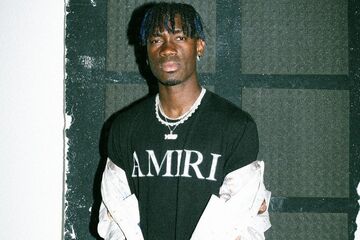 فوتبالیست استثنایی لیگ برتر دستگیر شد/ دردسر بزرگ برای همبازی سابق علیرضا جهانبخش/ تصویر لحظه دستگیری را ببینید