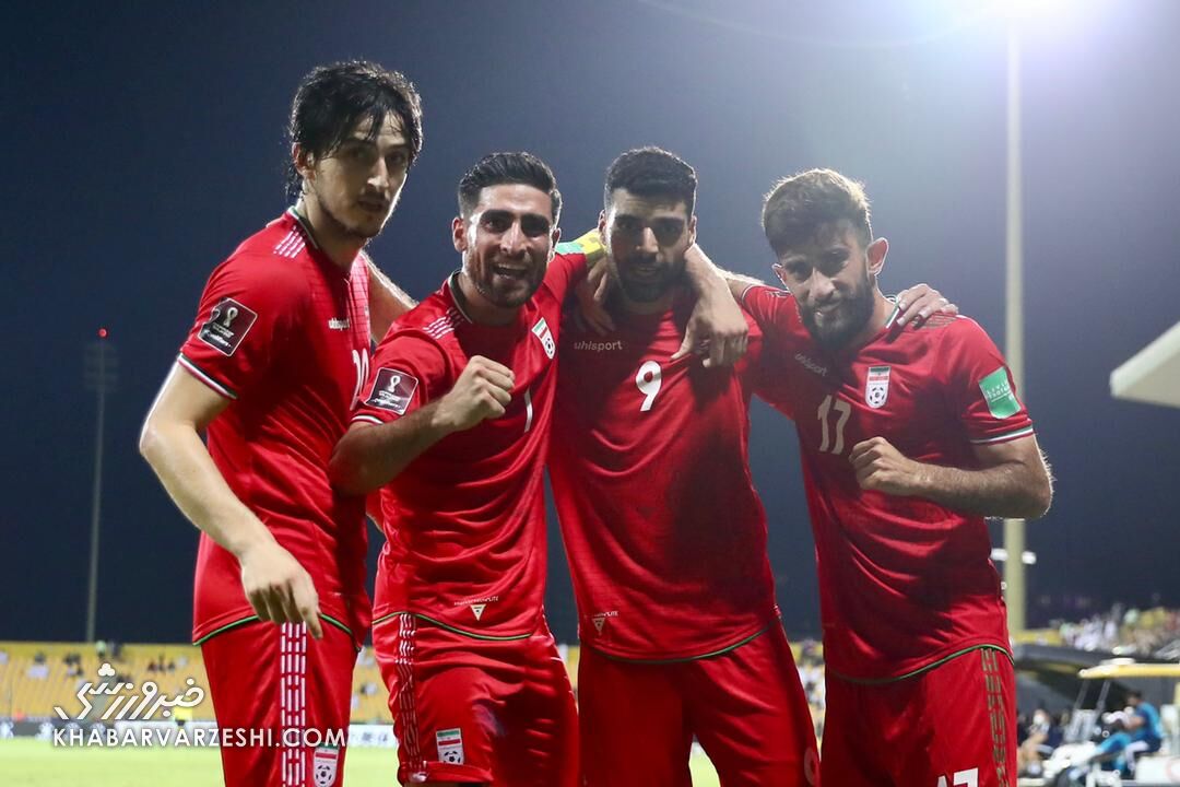 امارات ۰ - ایران ۱/ معجزه VAR و فرشته‌ نجاتی به نام طارمی/ شجاع خلیل‌زاده ۲ دقیقه از بازی کره محروم شد! 