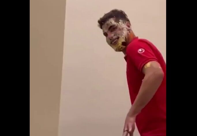 ویدیو| وضعیت سعید عزت‌اللهی پس از جشن تولد