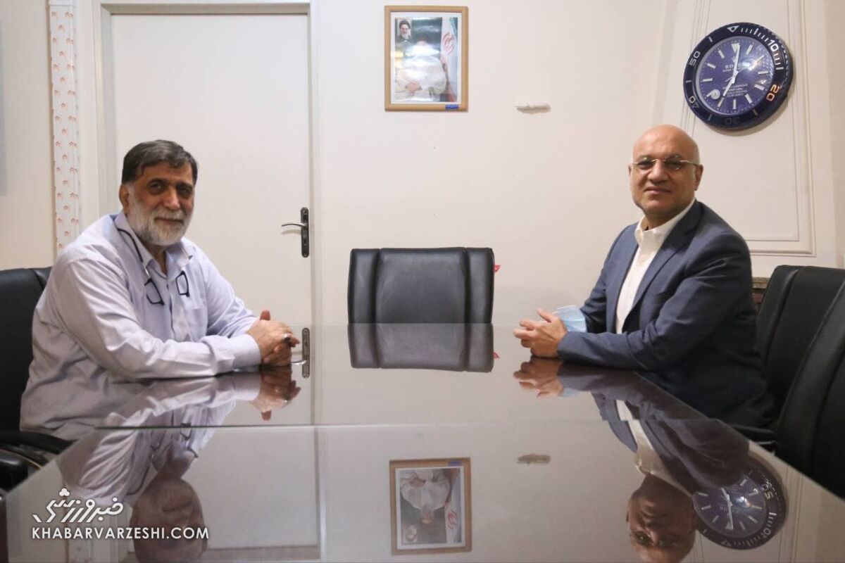 دو تصویر از مصطفی آجرلو با مدیران جنجالی باشگاه استقلال