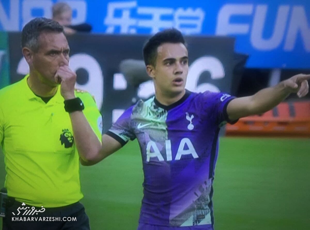 فوری| دیدار نیوکاسل - تاتنهام متوقف شد/ دلیل توقف چیست؟