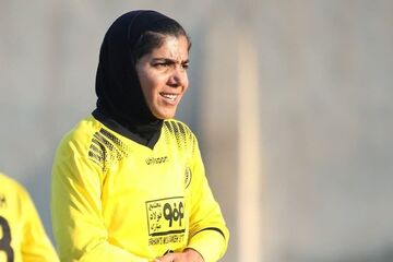 دوست داشتم اولین زن ایرانی در لیگ قهرمانان اروپا باشم