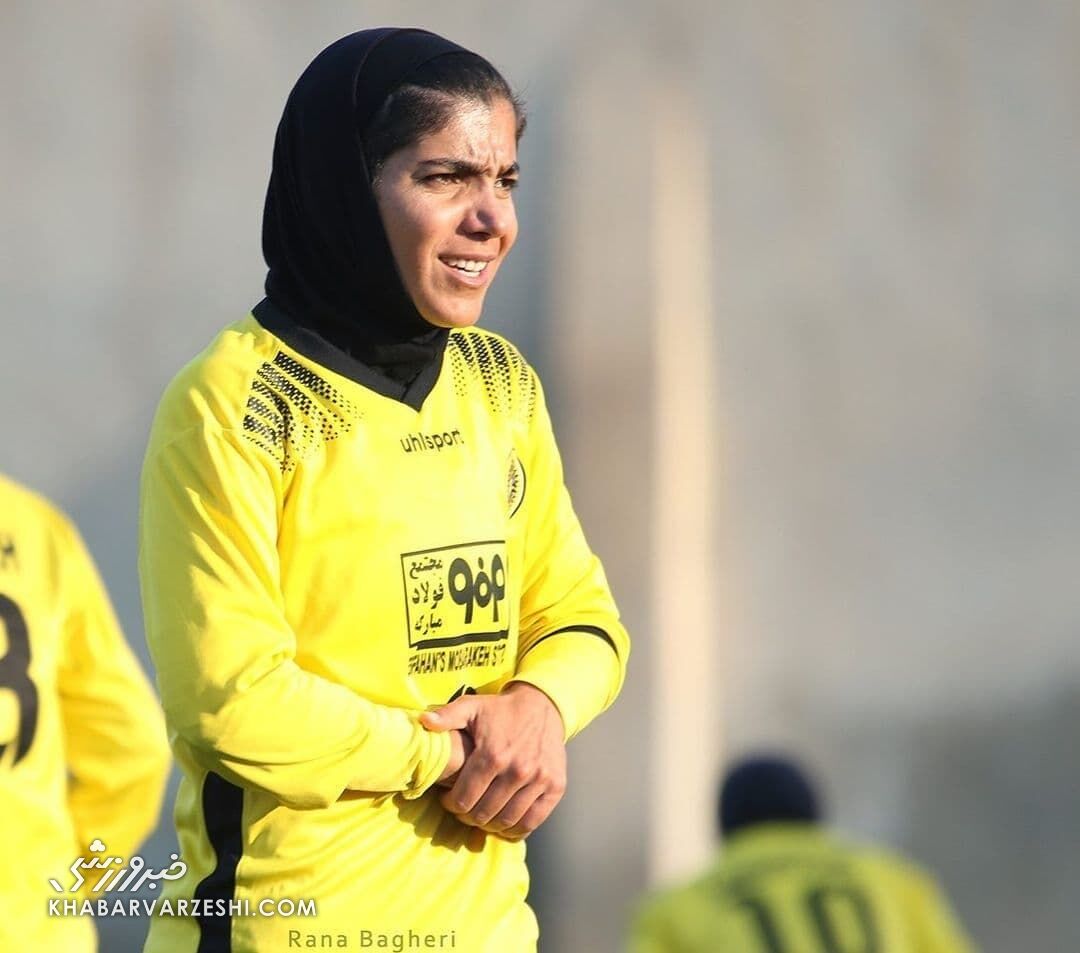 دوست داشتم اولین زن ایرانی در لیگ قهرمانان اروپا باشم