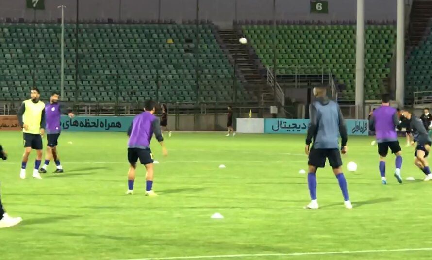 ویدیو| گرم کردن بازیکنان استقلال و ذوب آهن