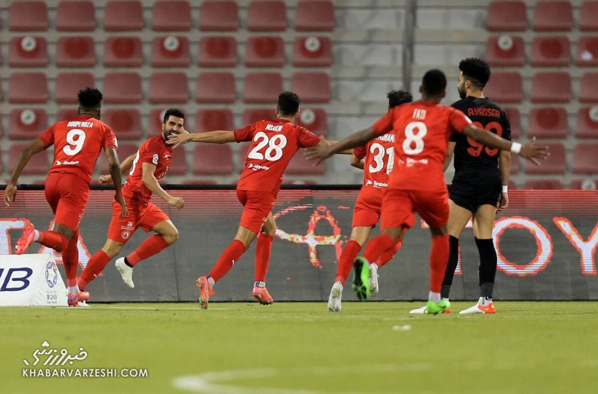 ببینید| شجاع خلیل زاده بازنده دوئل با یک استقلالی/ ستاره بازی گل نزد؛ اخراج شد!