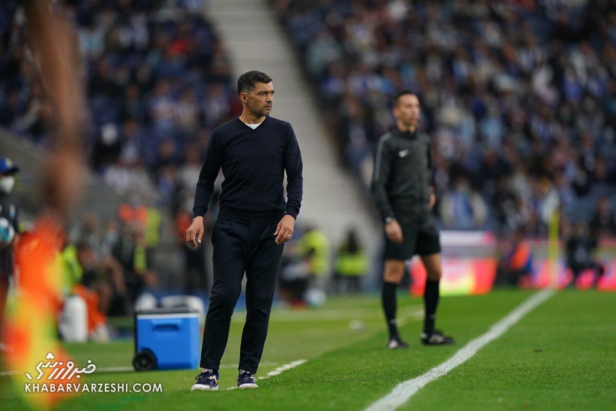 عصبانیت شدید سرمربی پورتو درباره طارمی/ این اتفاقات طبیعی نیست