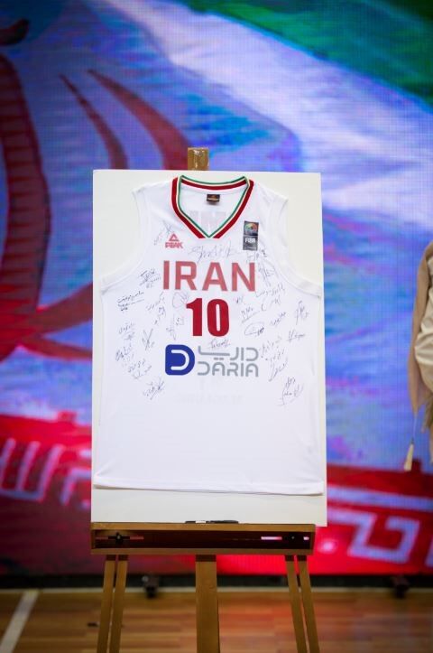 رونمایی از پیراهن تیم ملی بسکتبال بانوان اعزامی به مسابقات آسیایی