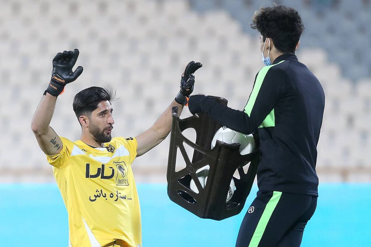 می‌مانم تا کلین شیت‌‎های استقلال را بیشتر کنم/ اول گفتند از استقلال برو؛ حالا می‌گویند بمانم