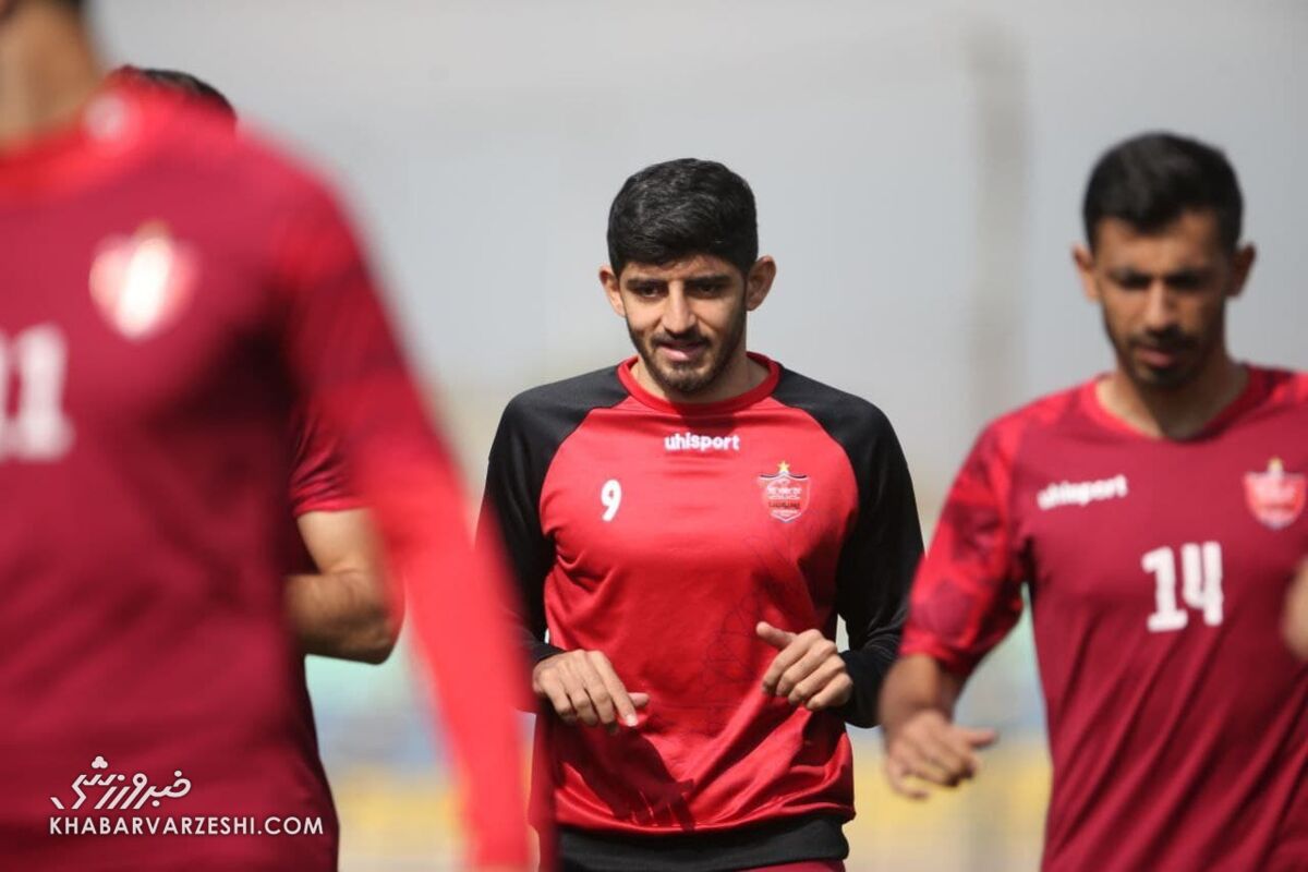 گفت‌وگوی خصوصی یحیی گل محمدی با ستاره پرسپولیس 