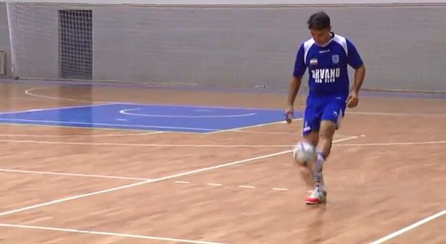 ویدیو| ثبت رکورد جهانی روپایی برعکس توسط ورزشکار هرمزگانی